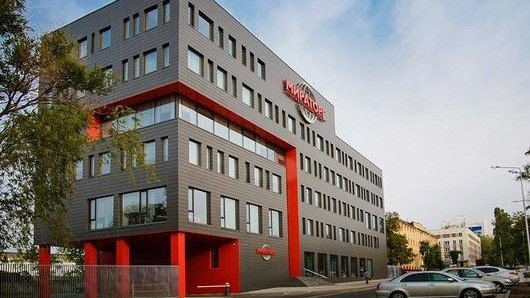 fs20_300_1200_e1180_black_new_york_00_1